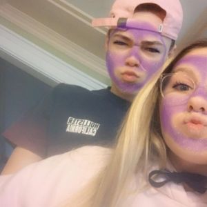 Meet your Posher, Sameck